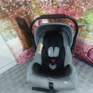 # Bebê Conforto Infanti Fly Grey Bold Semi Novo (Já Higienizado)