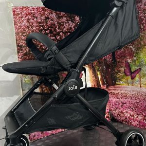 #109806 CARRINHO JOIE PACT PRETO