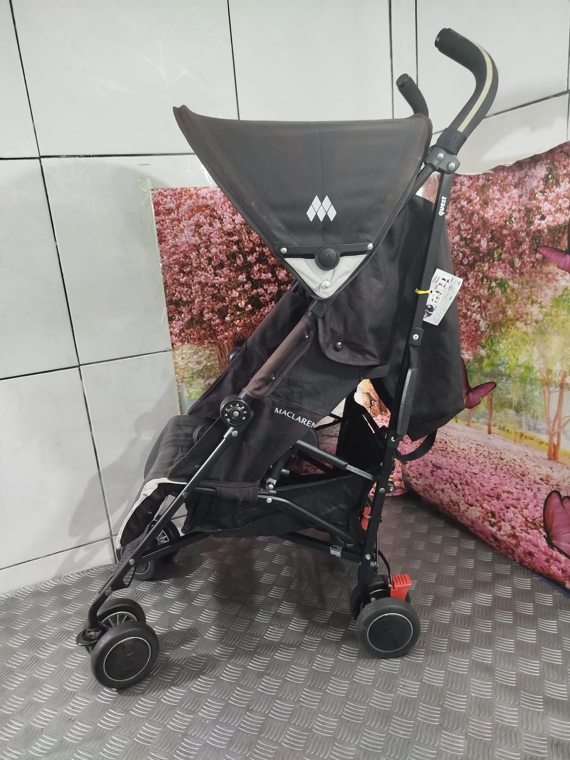 # 9805 Carrinho Maclaren Quest