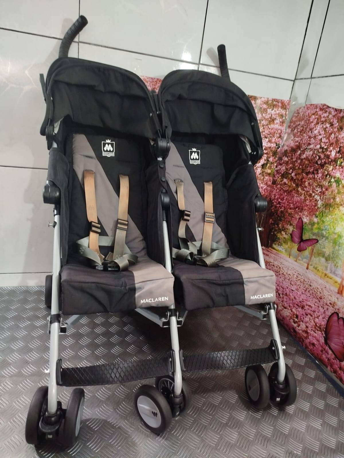 #9805 Carrinho Duplo Maclaren Twin Triumph